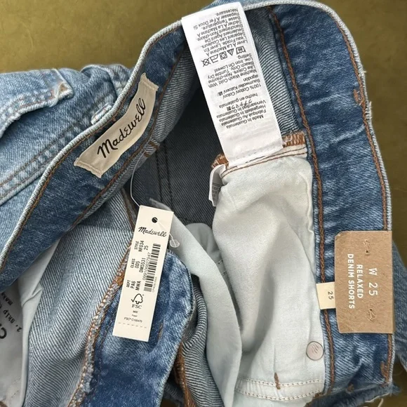 Madewell Relaxed Denim Shorts in Madera Wash: Side-Slit Edition 25 9 - Picture 7 of 8